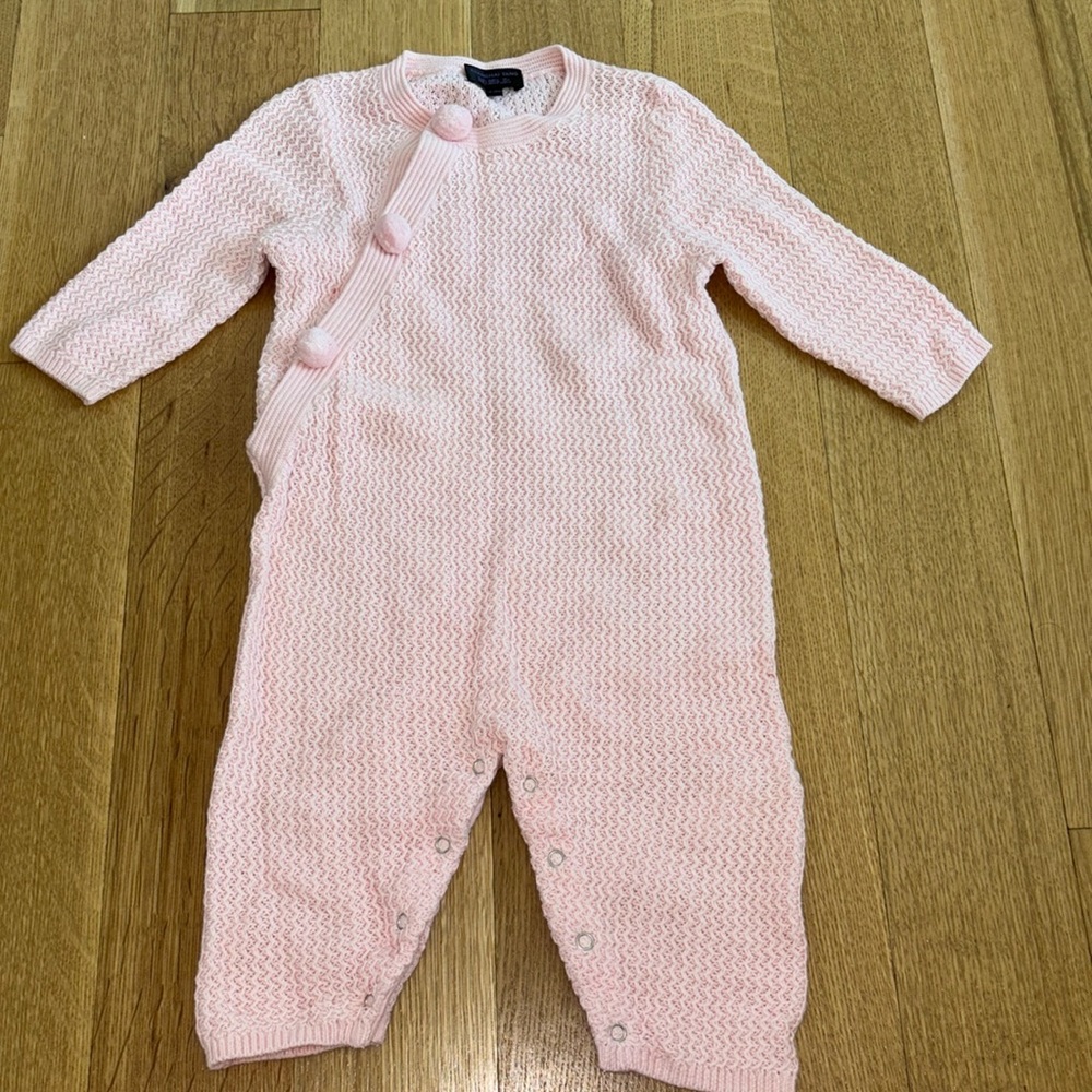 Shanghai Tang pink onesie with hat 12-18M